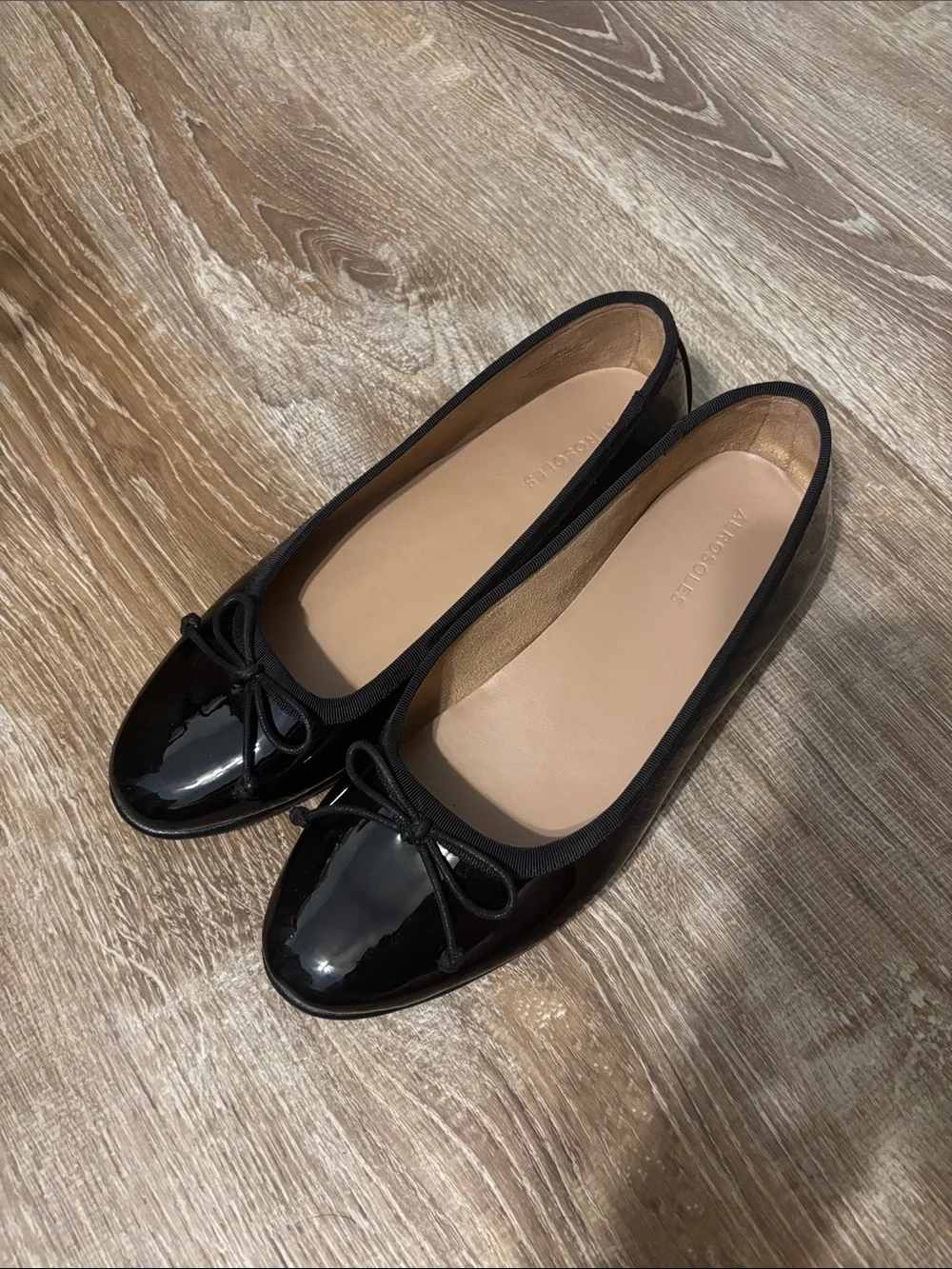 AEROSOLES Black Patent Bow Ballet Flats - Picture 1 of 3